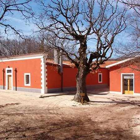 Casa Natura Gargano Bed & Breakfast 3*